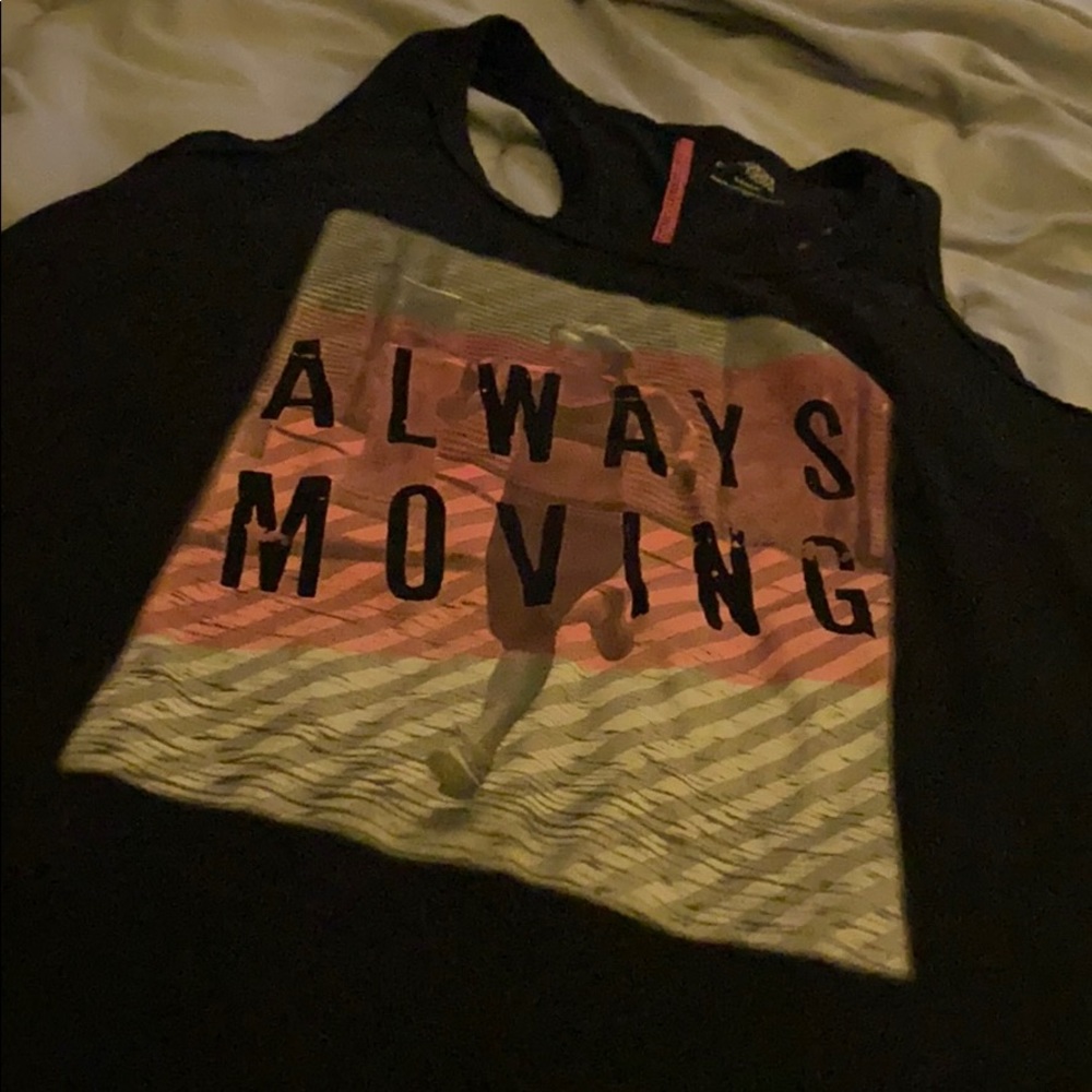 Workout tank - Picture 2 of 6